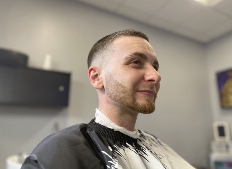 EMZ BARBERSHOP photo 5
