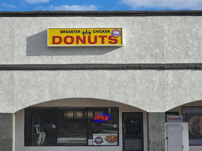 Queen Donuts and Broaster Chicken photo 3