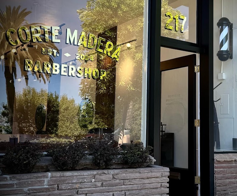 Corte Madera Barbershop photo 2