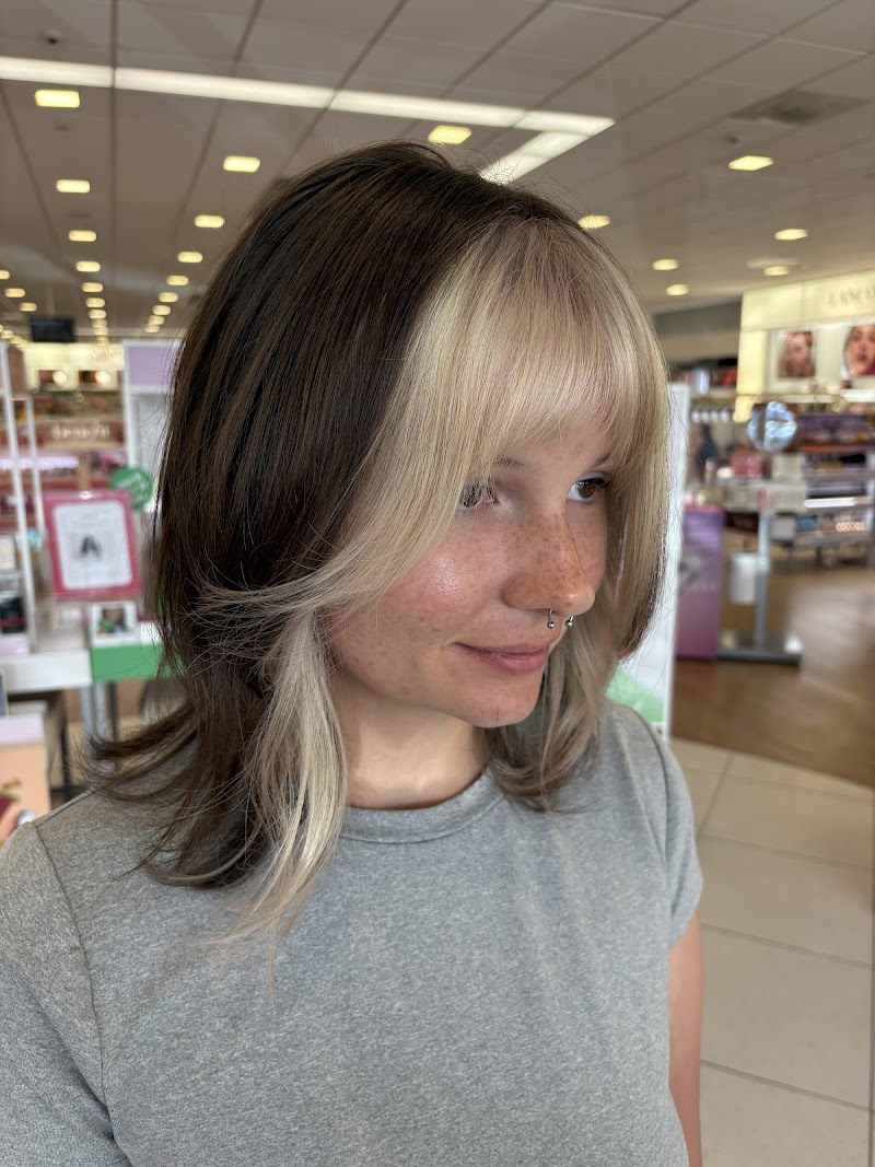 Tresses By Joan Mary photo 4