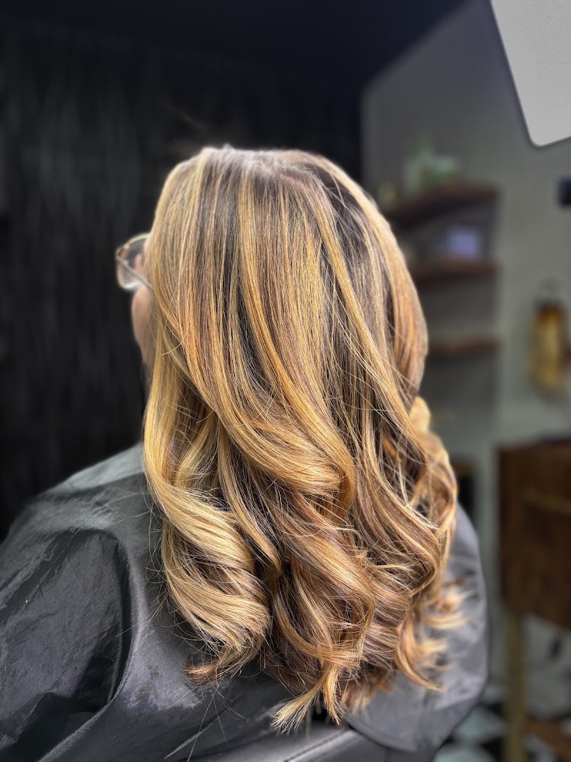 Tresses By Joan Mary photo 2