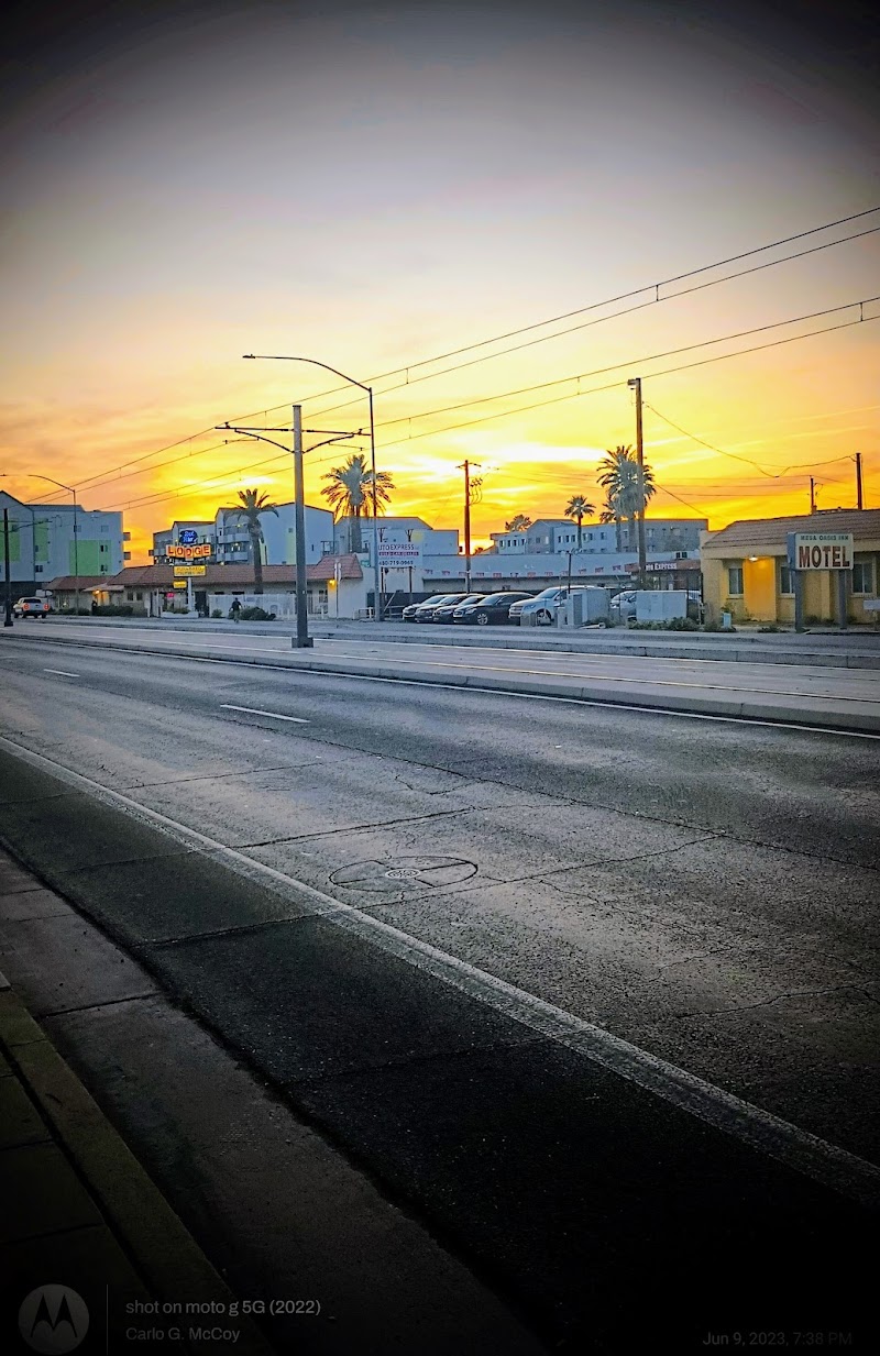 Price-101/Apache Blvd photo 2