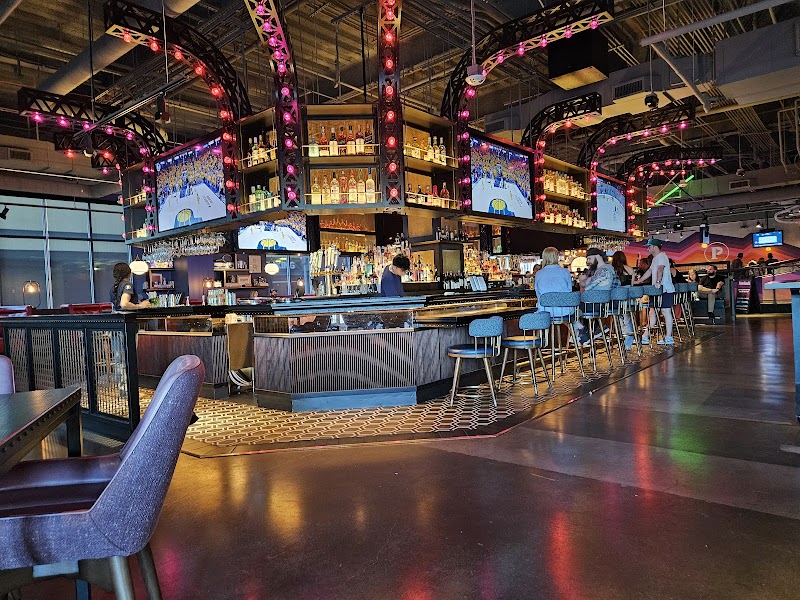 Puttshack - Scottsdale photo 2
