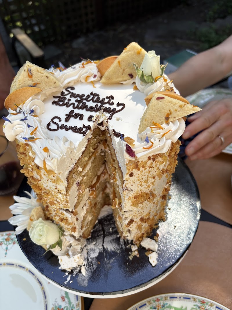 L.H.Bakeshop photo 4