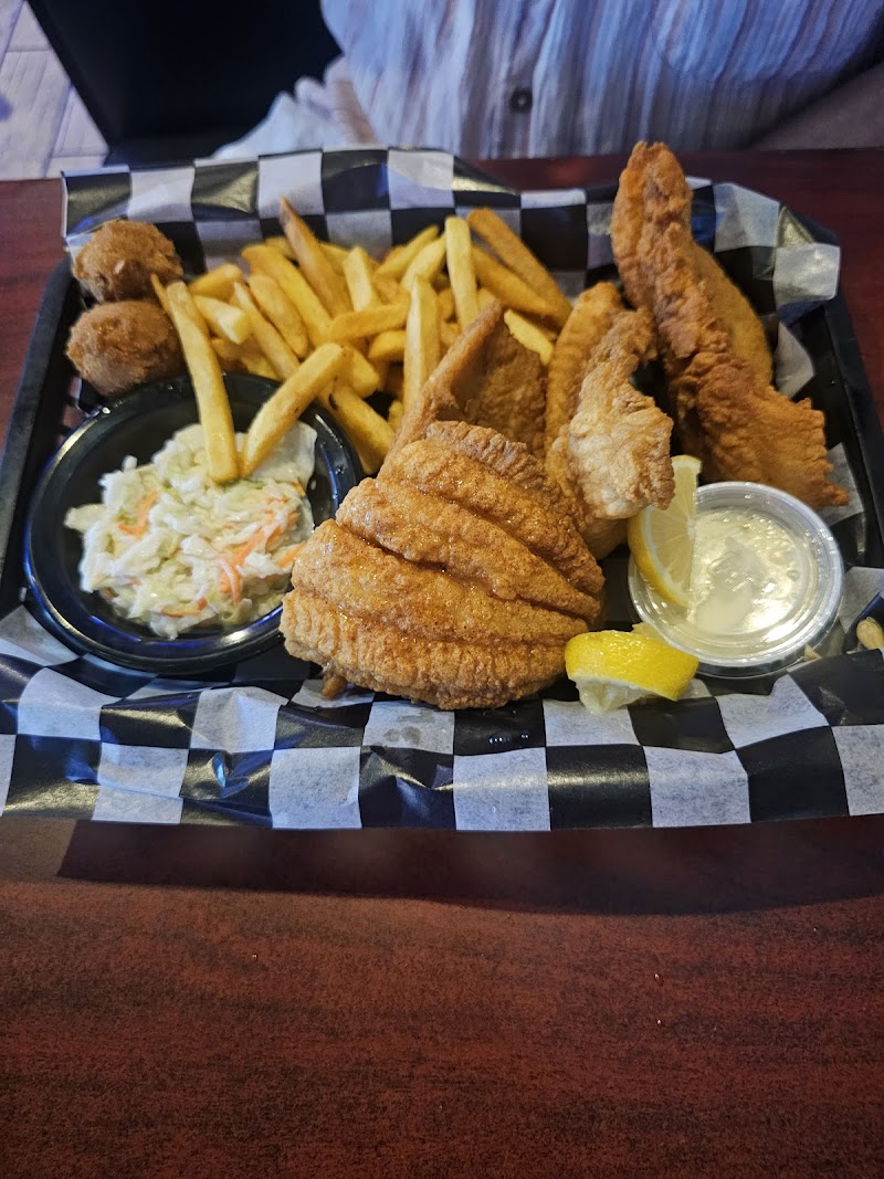 Lollygaggers Sports Pub & Grill - Wildwood photo 5