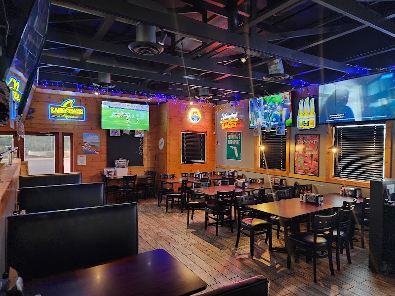 Lollygaggers Sports Pub & Grill - Wildwood photo 3
