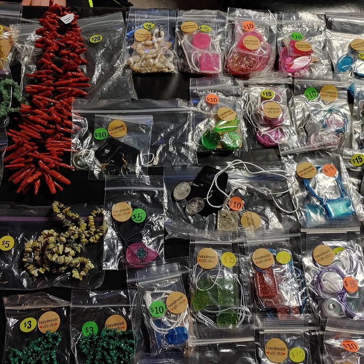 Elizabethhandmadejewelry photo 3