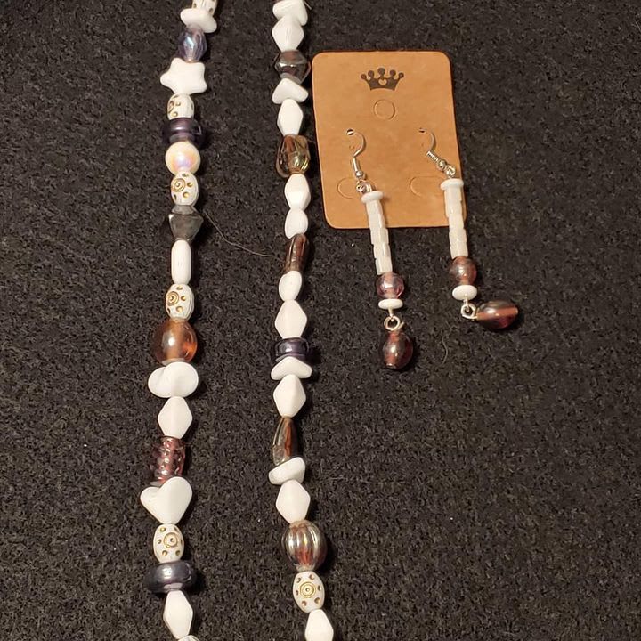 Elizabethhandmadejewelry photo 2