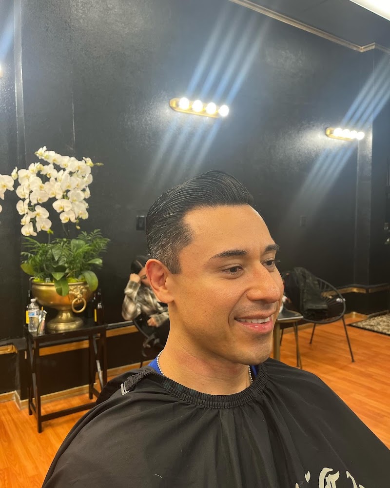 Santos The Barber photo 5