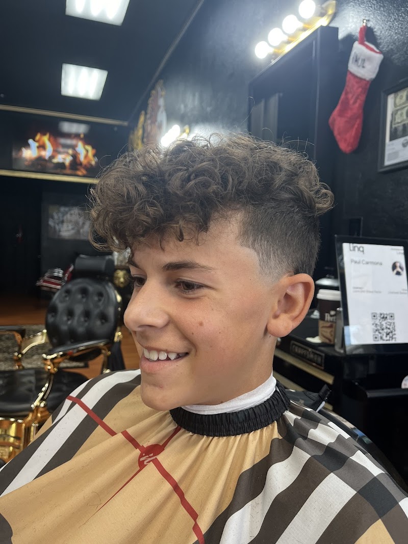 Santos The Barber photo 4
