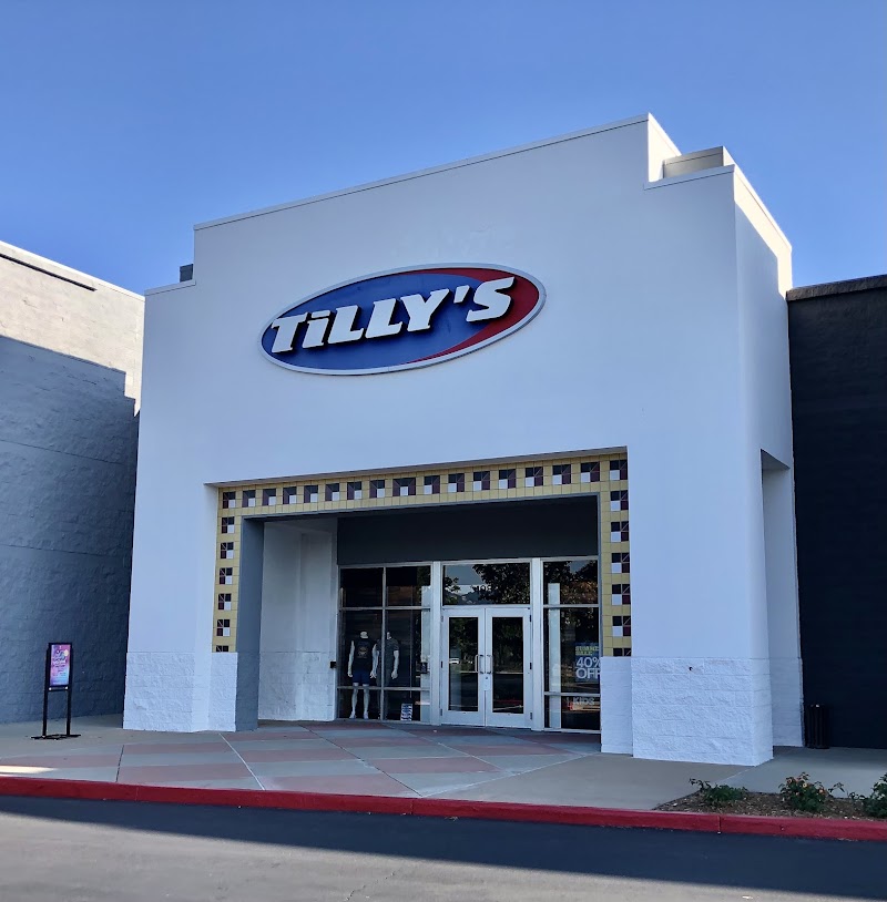 Tillys photo 5