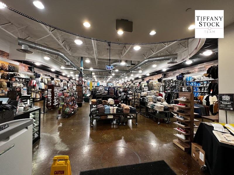 Tillys photo 3