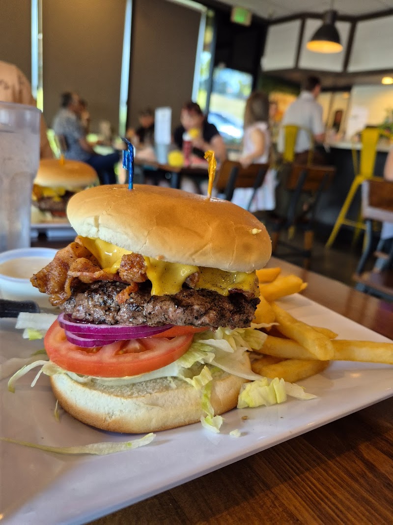 Burger City photo 3