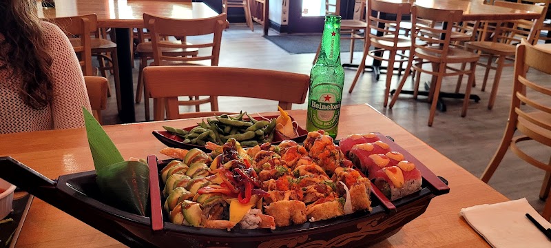 Tsukiyomi Sushi Bar & Grill photo 2