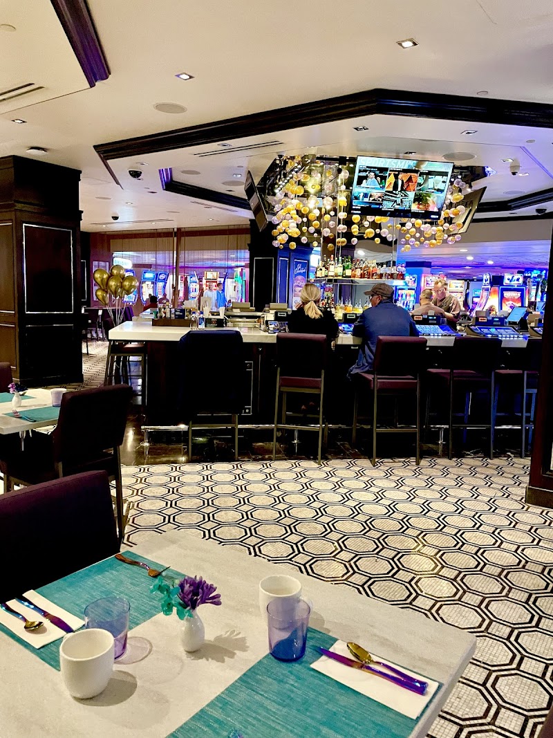 Fulton Street Food Hall at Harrah's Las Vegas photo 5