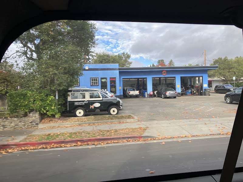 Bob's Garage photo 4