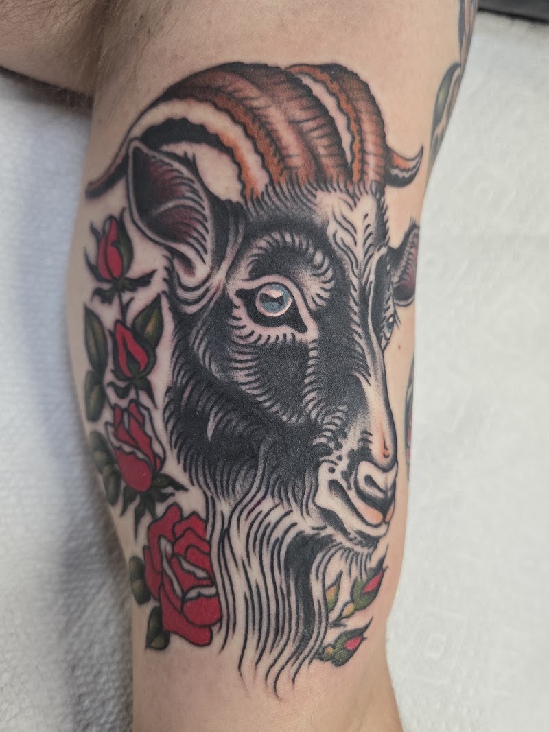 Rosa Grande Tattoo photo 2