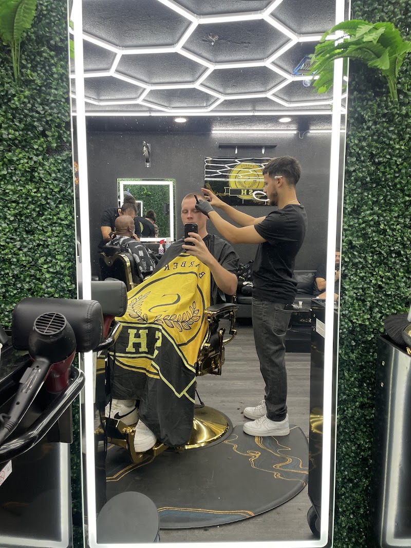 SH Barbershop photo 4
