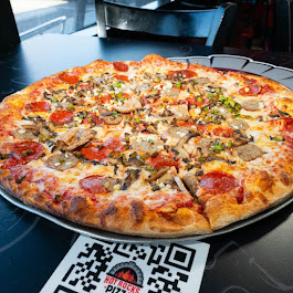 Hot Rocks Pizza (Town n Country) photo 2