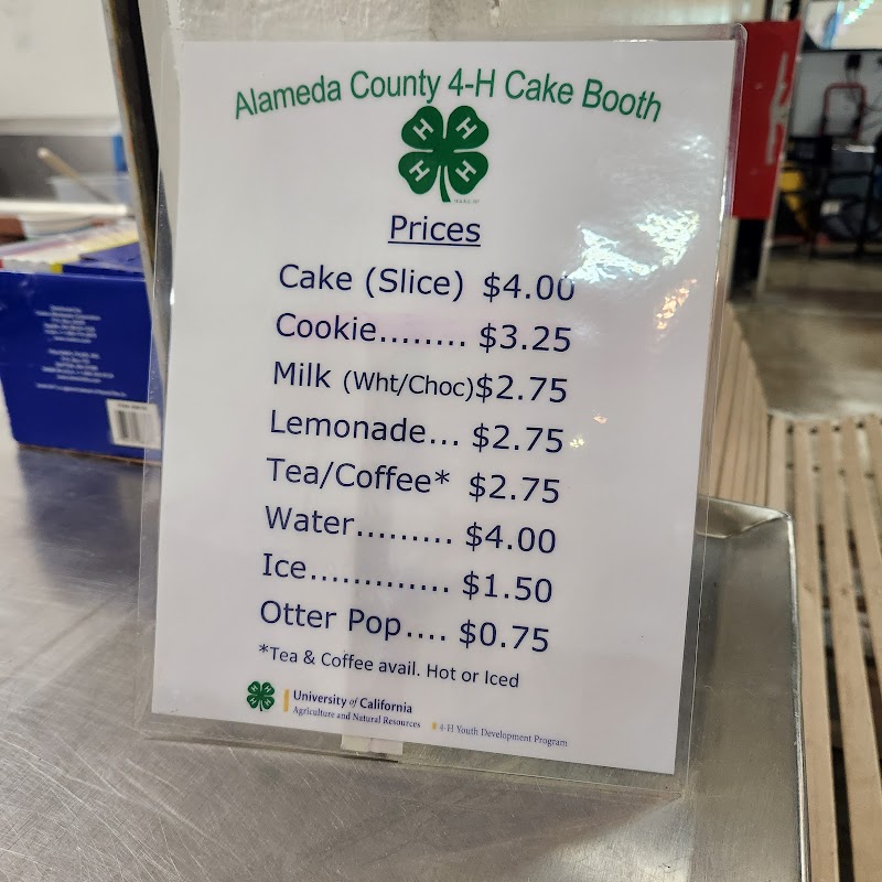 Photo of Alameda County 4H Cake Booth