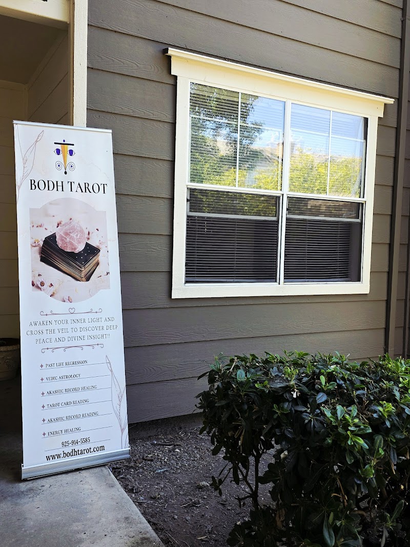 Bodh Tarot INC photo 5