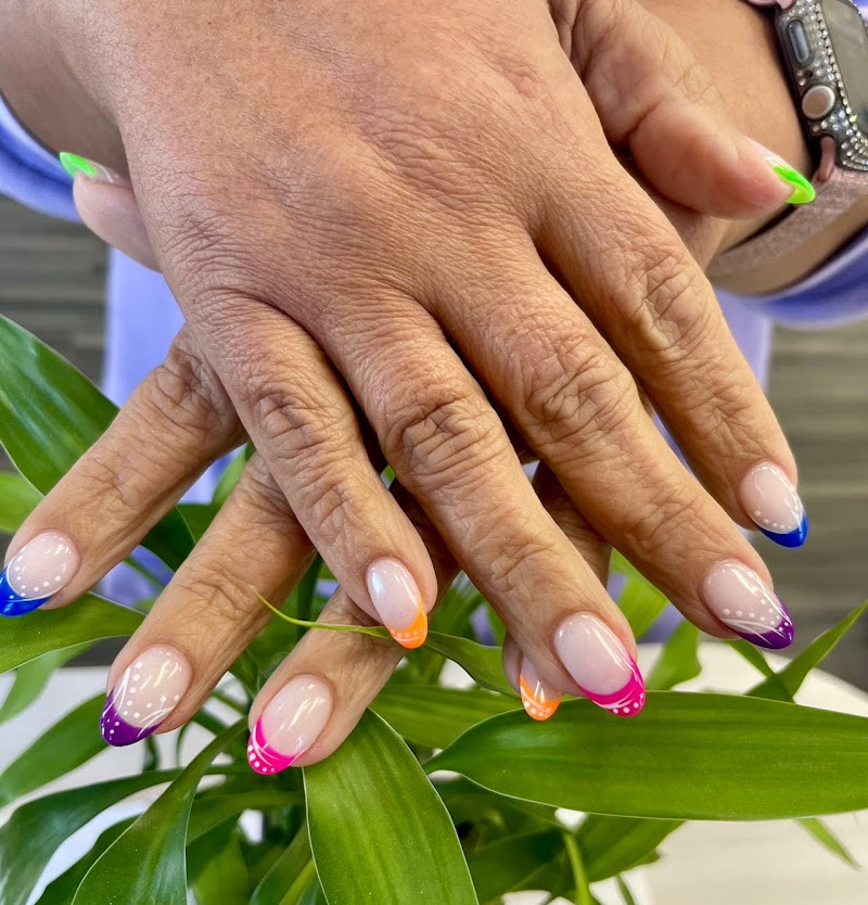 New Sun Nails Spa I photo 3