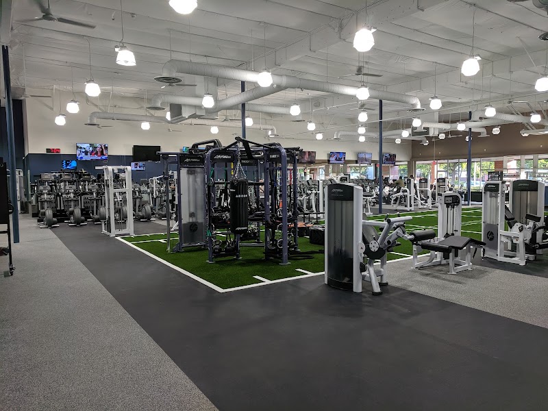 Fitness 19 photo 2