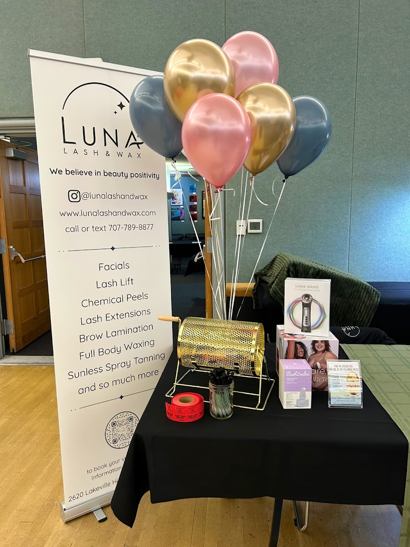 Luna Lash & Wax photo 4