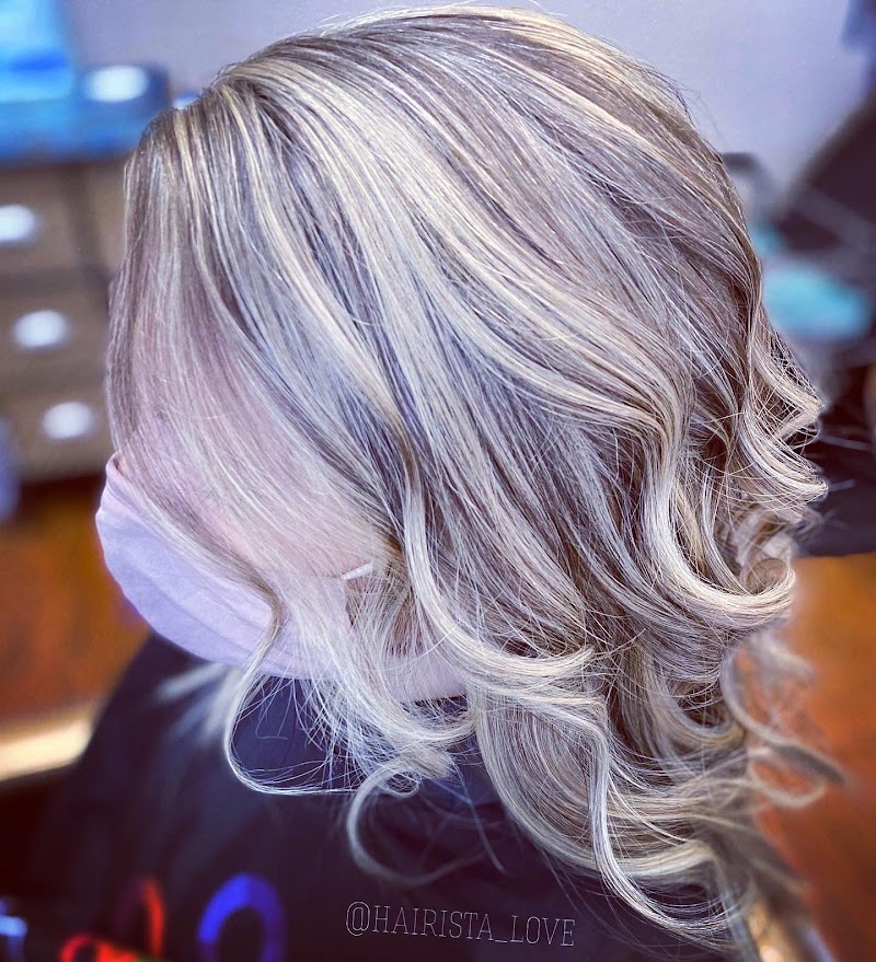 Photo of Hairista Beauty Boutique Salon