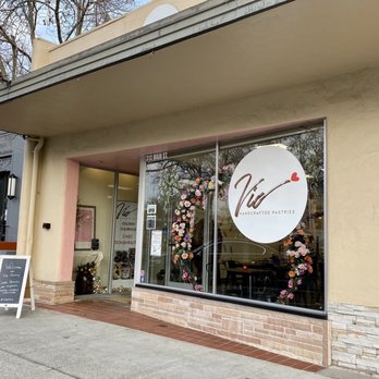 Vio Handcrafted Pastries photo 5