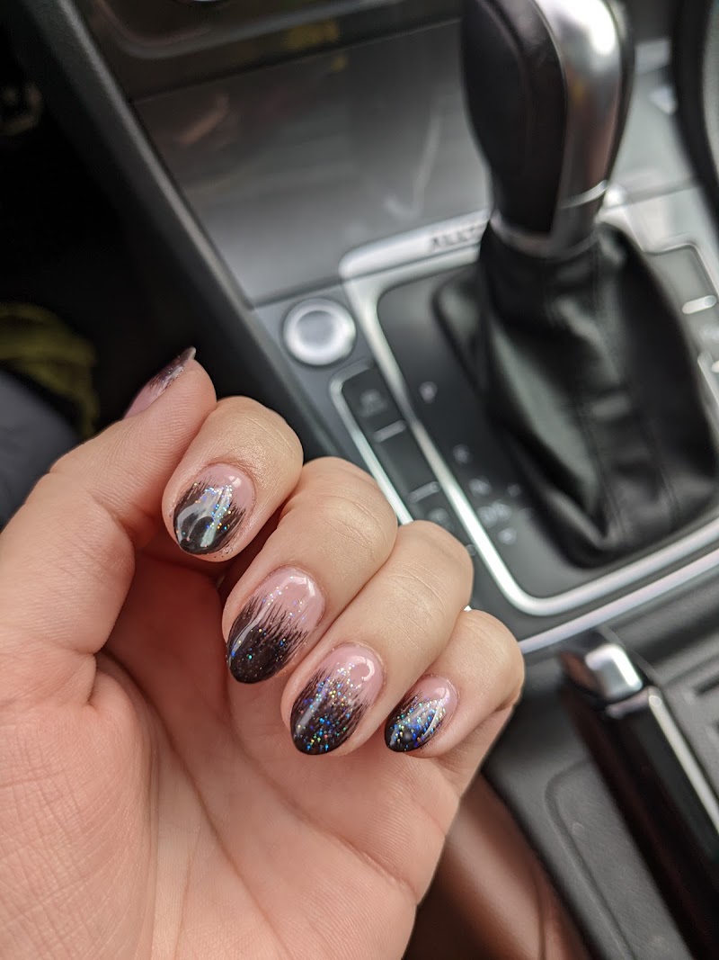 Refresh Nail Care photo 2