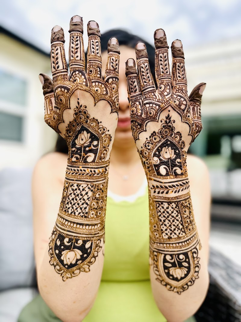 Vibrant Henna photo 5