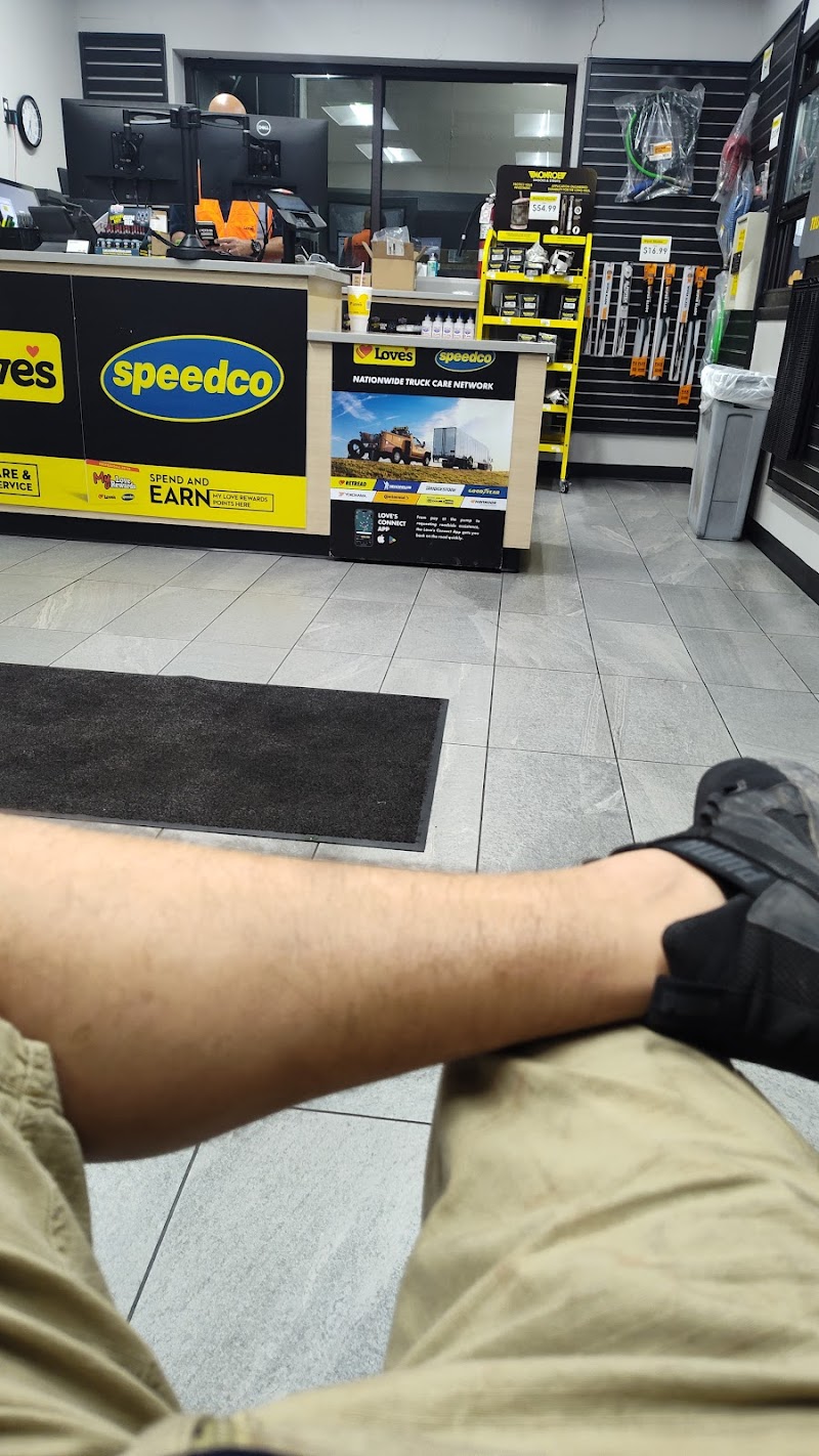Speedco Truck Lube and Tires photo 4