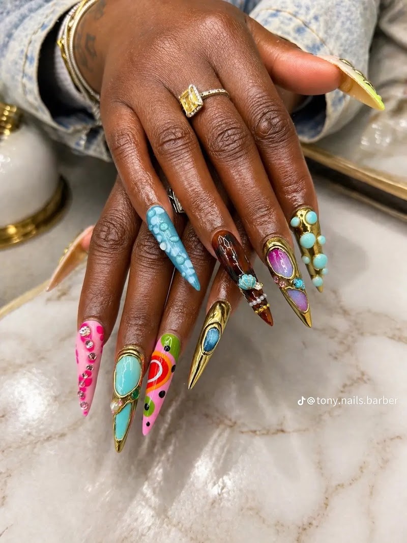 Tony's Studio - Nails & Barber photo 5