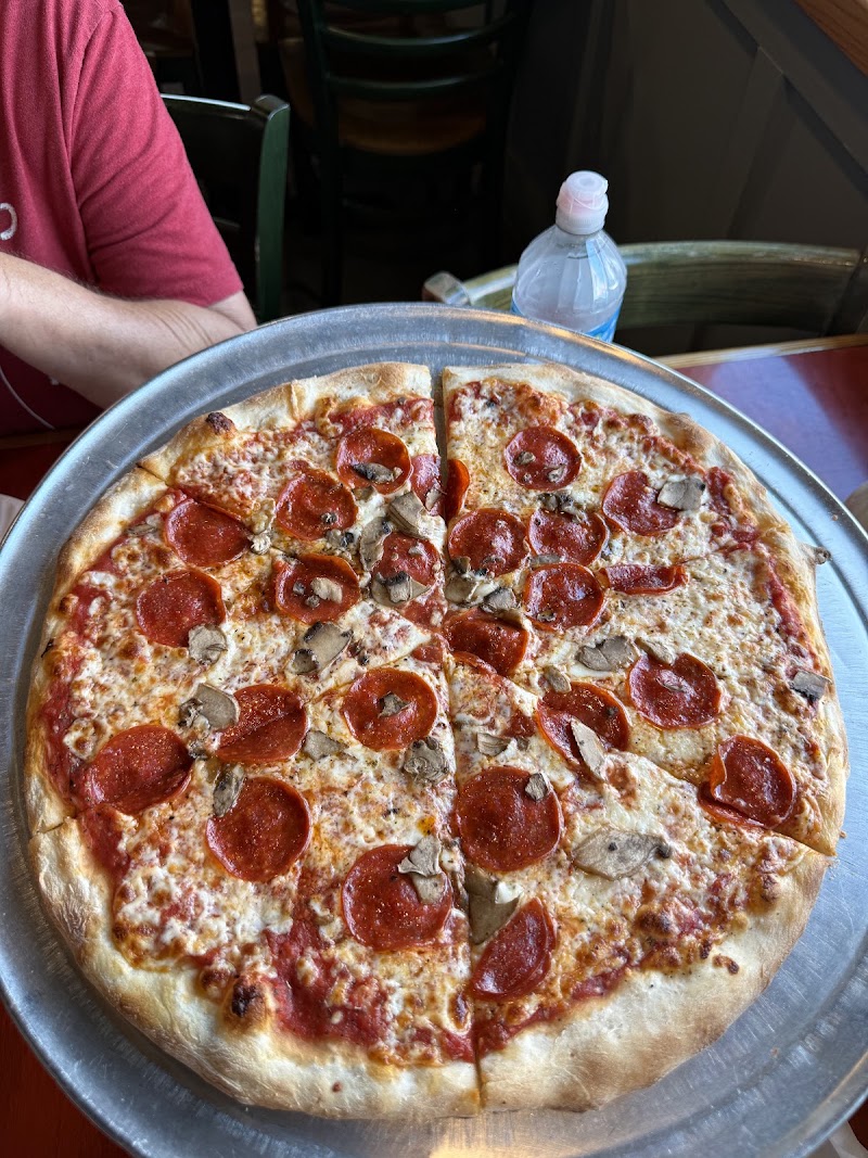 DeLosa's Pizza photo 4