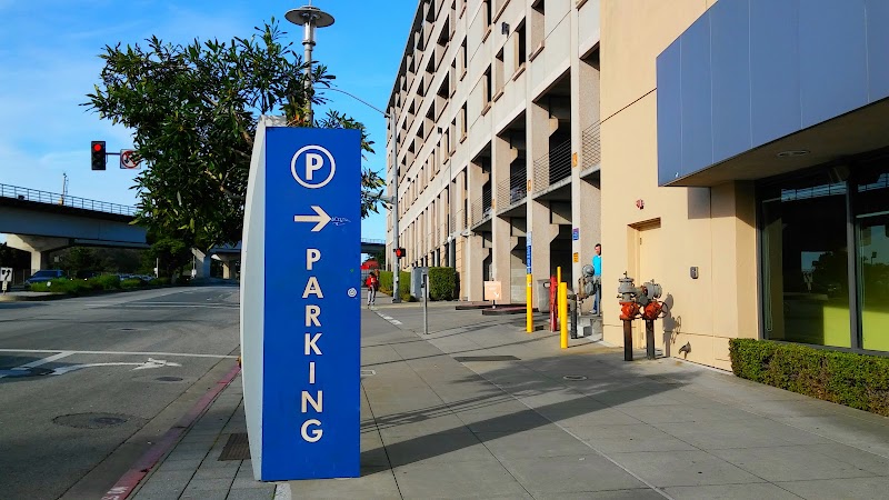 DC Station Parking photo 5