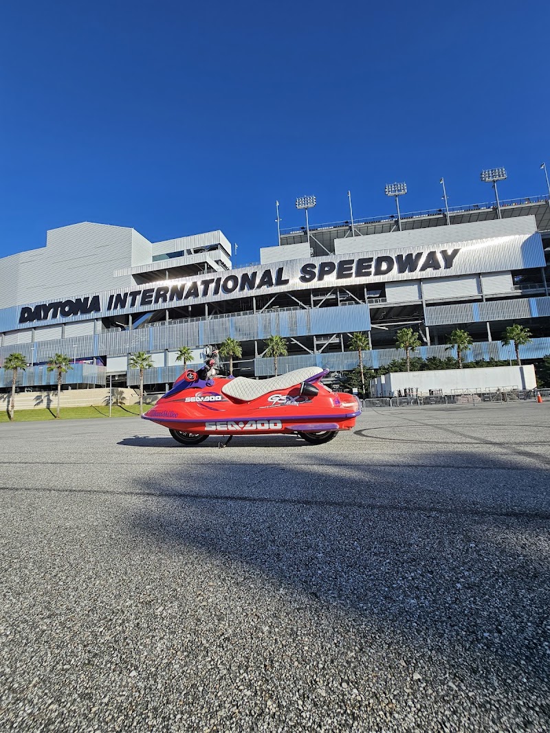 Daytona International Speedway photo 3