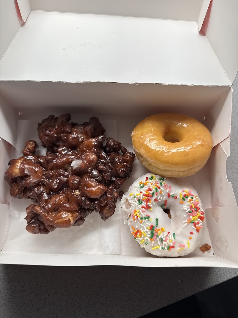 Dainty Donuts photo 4
