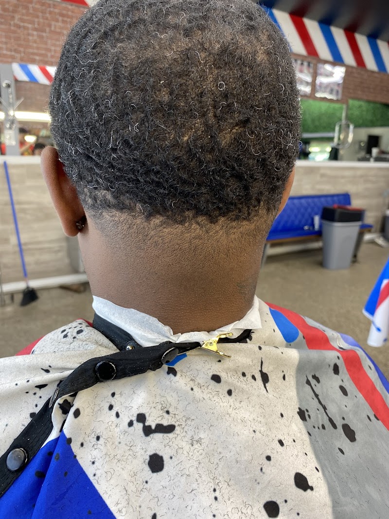 District Barbers of TAMPA photo 5