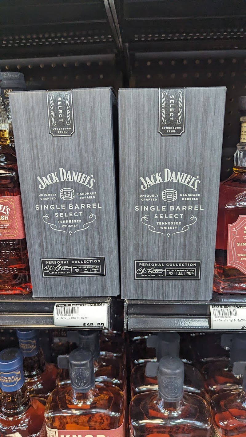 Land O' Lakes Liquors & Cigars photo 3