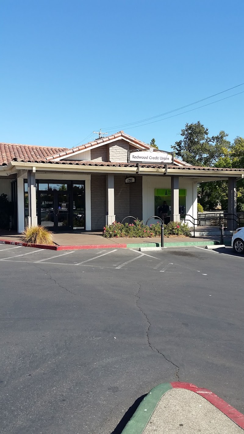Redwood Credit Union photo 4