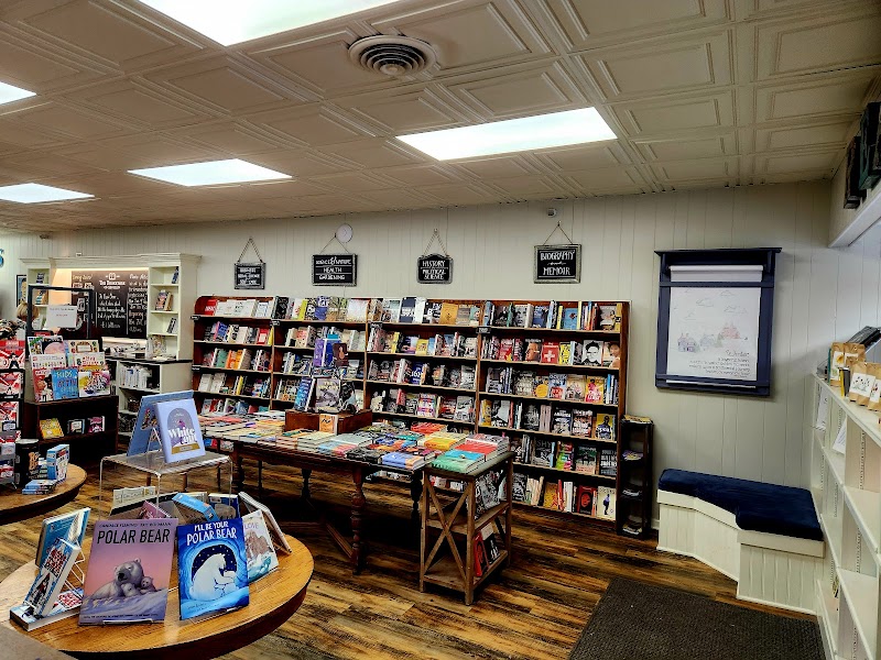 The Bookstore of Glen Ellyn photo 2