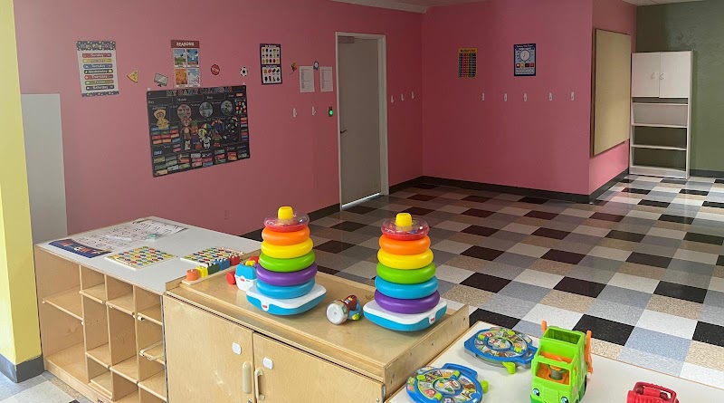 Learn & Play Daycare Preschool photo 5
