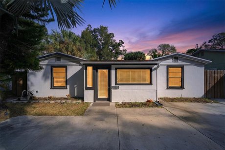 Gulfside Home Group @ LPT | Shannon Minsch Best Realtor | Real Estate Agent in Clearwater, Florida photo 4