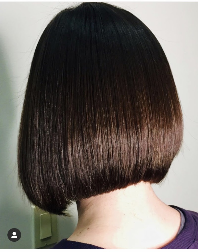 kari.M at Wavelength Salon photo 3