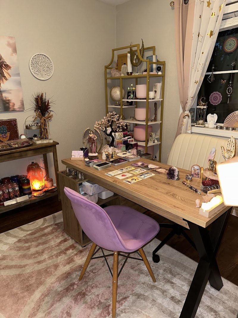 Luna’s Tarot & Astrology photo 2