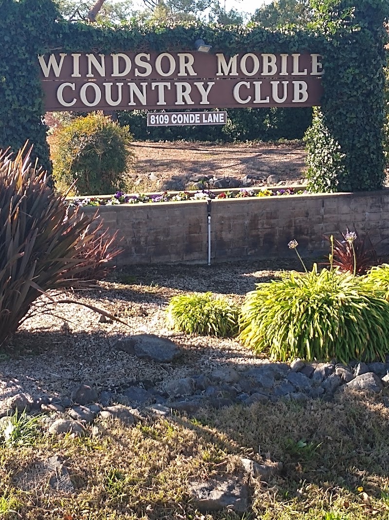 Windsor Mobile Country Club photo 2