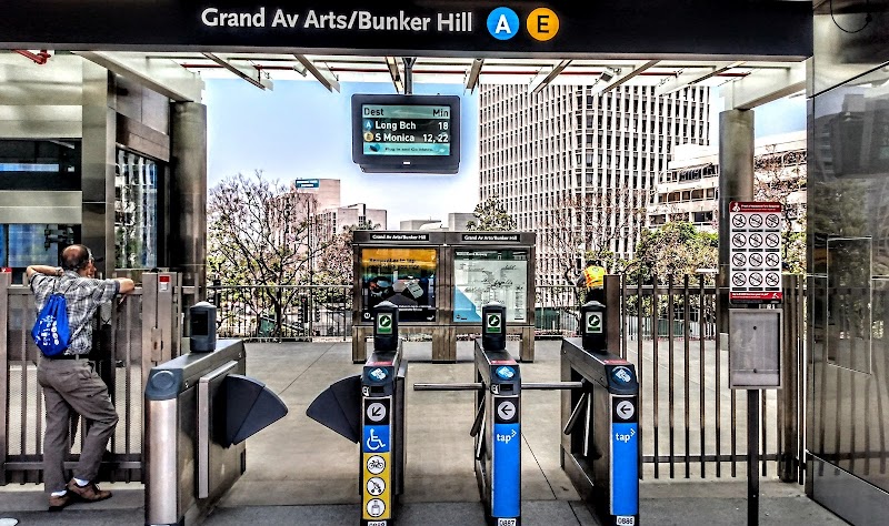 Grand Ave Arts / Bunker Hill Station photo 2