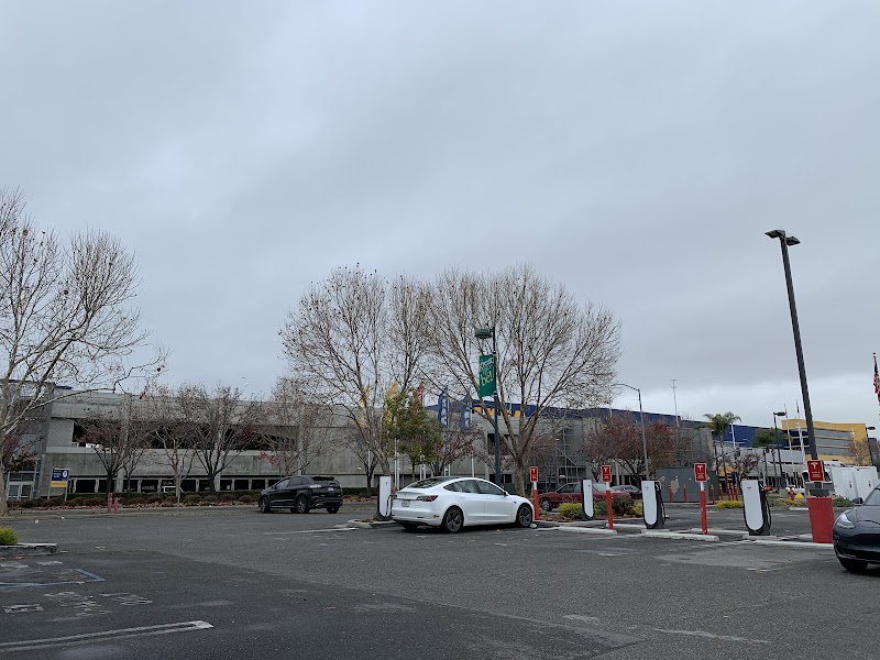 Tesla Supercharger photo 3