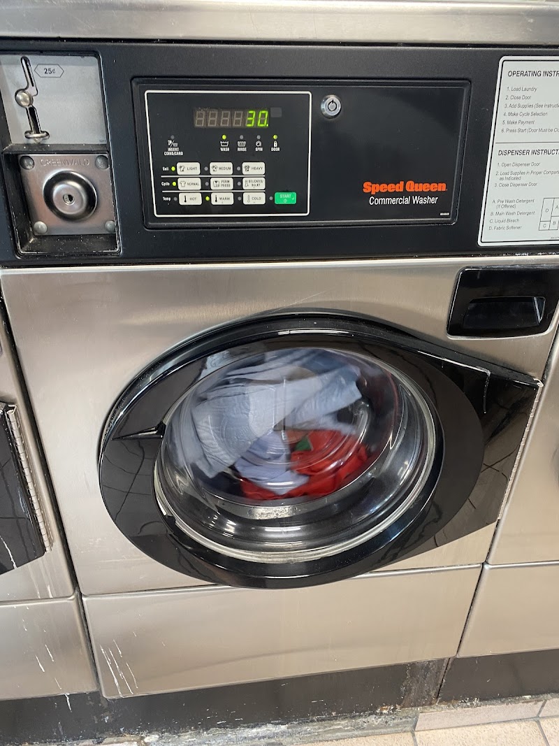 T&T Laundry Mat photo 2